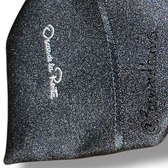 Oscar de la Renta Vintage Black Necktie – Elegant and Timeless - Picture 7 of 9